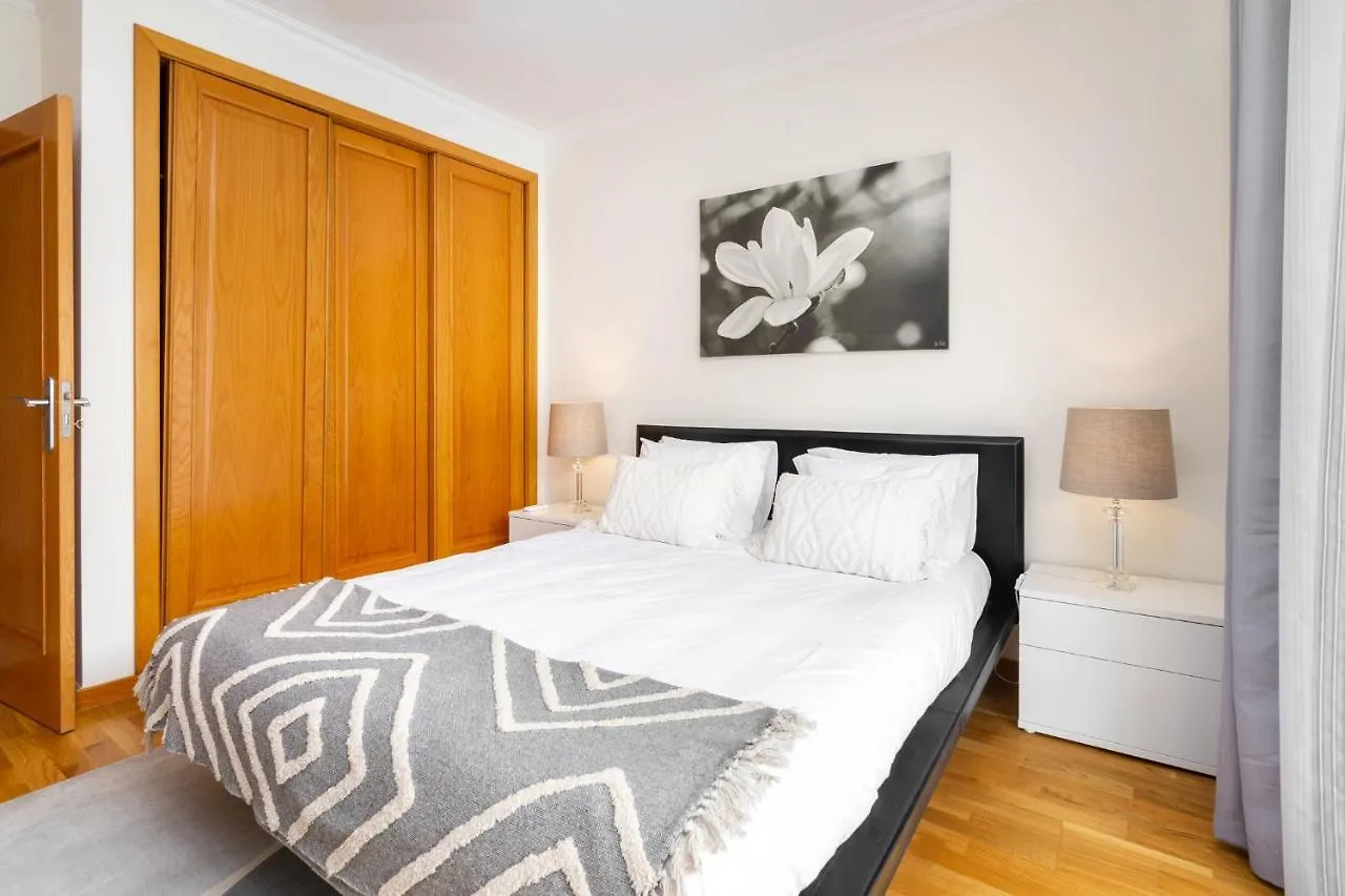 Apartment Whome Family Holidays W/ S-Pool, Ac, Elevator & Garage Quarteira