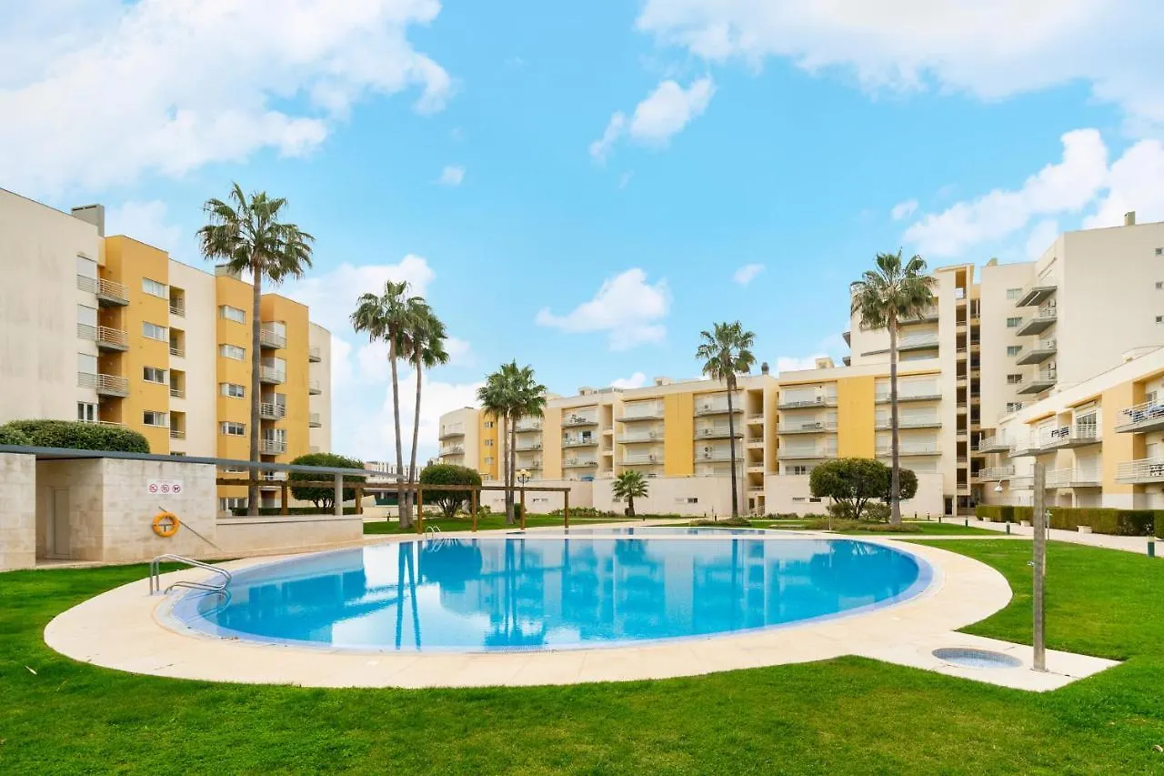 Whome Family Holidays W/ S-Pool, Ac, Elevator & Garage Quarteira Apartment